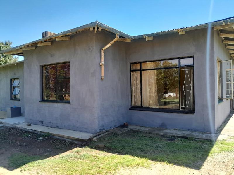 4 Bedroom Property for Sale in Suidrand Free State